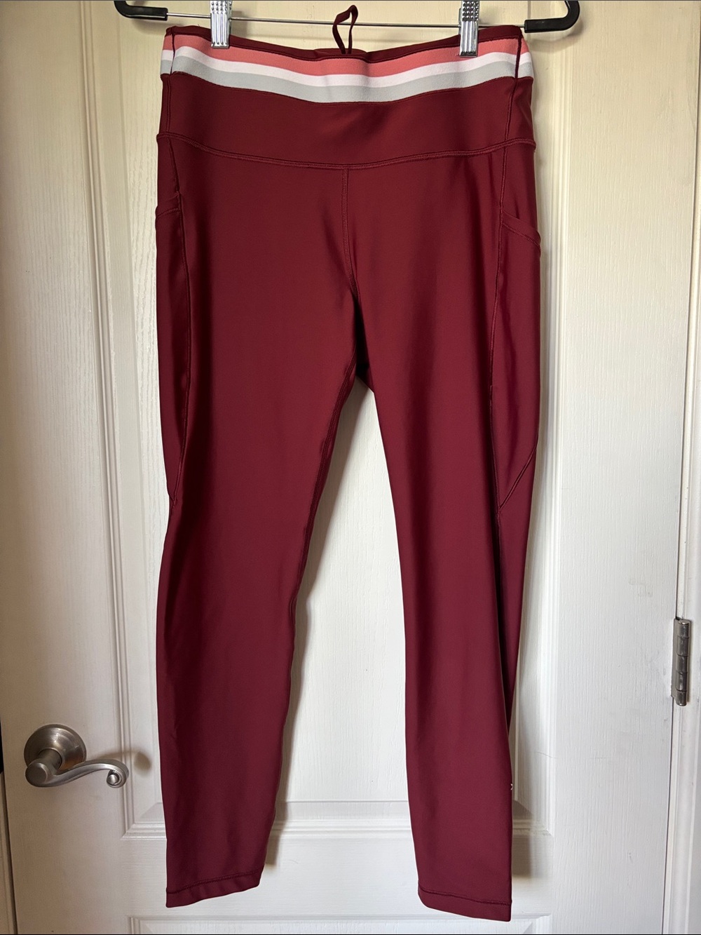 Athleta Red Berry Stripe Waist Pocket Capri Leggings Size Large